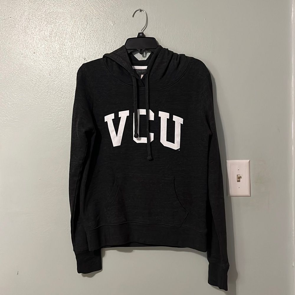 Dark grey VCU fitted sweatshirt.